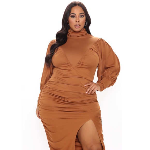 Fashion Nova Runched Dress - Picture 2 of 2